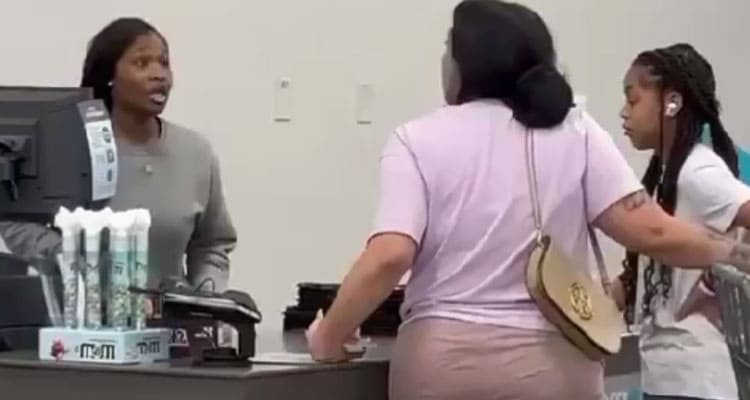 Latest News At Home Cashier Fight Mom And Daughter
